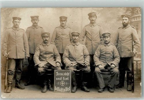 Treu steht u. fest die Wacht im West Soldaten Uniform