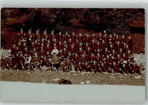 Gruppenaufnahme von Landsern in Uniform