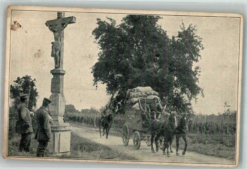 1917 Postkutsche mit Nachschub passiert ein Wegekreuz Fotograf Karl Eberth