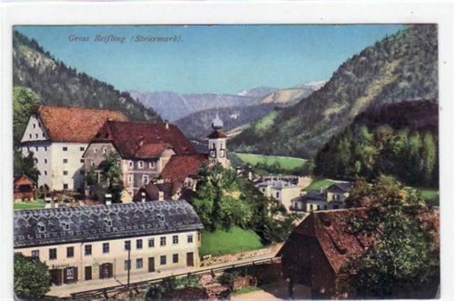 Gross Reifling mit Teilansicht und Kirche. Feldpost, mit Stempel von 1916. leichte Eckabschürfungen, kleiner Knick oben rechts, leichter Bug oben in der Mitte, sonst gut erhalten