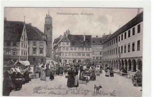 Memmingen. Marktplatz mit Markt gelaufen. Marke entfernt, sonst gut erhalten.