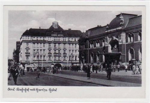 Kiel Kiel mit Bahnhof und Hansa - Hotel ungelaufen Gute Erhaltung.