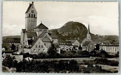 Singen Herz Jesu Kirche m. Hohentwiel