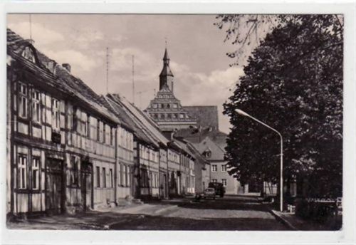 Bad Wilsnack mit Lindenstraße gelaufen von 1969 kleiner Knick unten rechts, leichter Stempeldurchdruck, sonst gut erhalten.