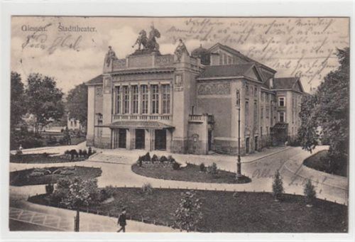 Gießen Giessen. Stadttheater gelaufen, mit Stempel. Datum nicht lesbar. Marke entfernt, Abrissspuren. Leichter Schrift- und Stempeldurchdruck, leicht bügig, sonst gut erhalten