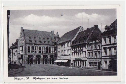 Minden Minden mit Marktplatz und neuem Rathaus gelaufen, mit Marke und Stempel von 1956. Gute Erhaltung.