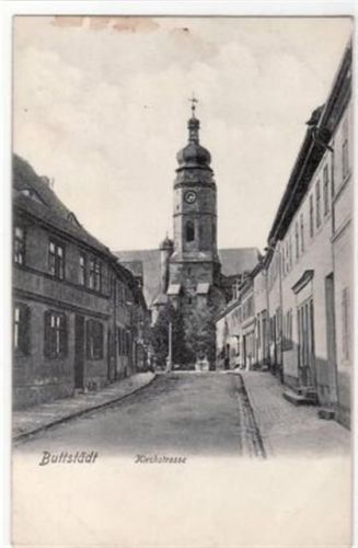 Buttatädt mit Kirchstrasse ungelaufen kleiner Knick unten links. Kleine Flecken oben links, sonst gut erhalten.