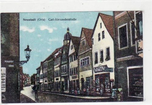 Neustadt a.d. Orla mit Carl Alexanderstrasse ungelaufen Rückseite leicht fleckig, sonst gut erhalten.