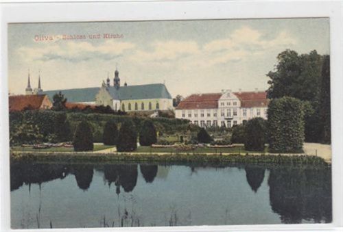 Oliva AK aus Oliva Oliwa bei Danzig Schloss und Kirche, ungelaufen gut erhalten.