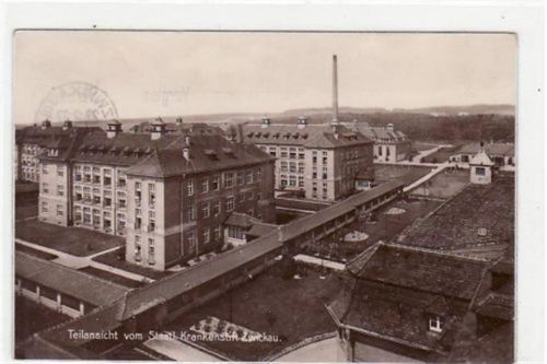 Zwickau Zwickau mit Teilansicht vom Staatl. Krankenstift gelaufen von 1927. Leichter Stempeldurchdruck, leicht bügig, sonst gut erhalten