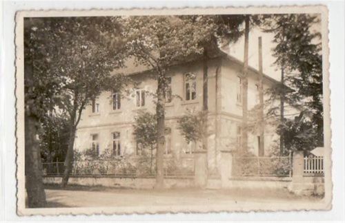 Bad Iburg Bad Iburg mit Haus Schloßblick. ungelaufen handschriftliches Datum von 1942. Rückseite stockfleckig, sonst gut erhalten
