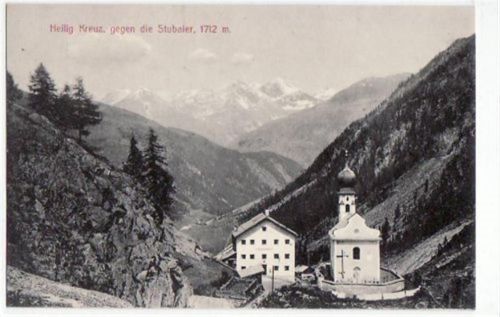 Heilig Kreuz gegen die Stubaier Alpen. ungelaufen handschriftliches Datum von 1909. Gute Erhaltung.