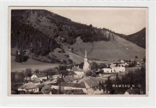 Fotokarte von Ramsau. Totale mit Kirche gelaufen. Leicht bügig, sonst gut erhalten.