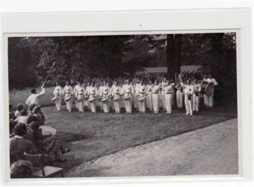 Pulsnitz Pulsnitz mit Musikkapelle. ungelaufen keine Anschriftzeilen Rückseite. Gute Erhaltung.