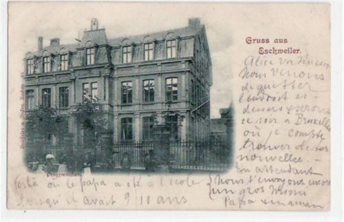 Eschweiler mit Progymnasium gelaufen und Bahnpoststempel von 1899, Zug Nr. 4. Ecken mit Albumabdrücken, kleiner Knick unten links, kleine Abschürfung oben links, sonst gut erhalten