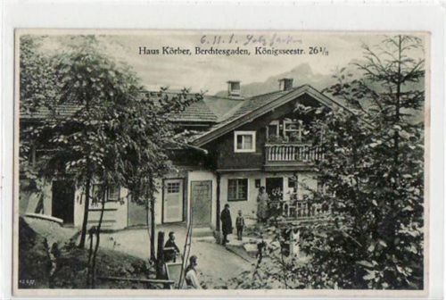 Berchtesgaden mit Haus Körber, Königsseerstraße 26 1/3 ungelaufen Albumabdrücke an den Ecken sonst gut erhalten