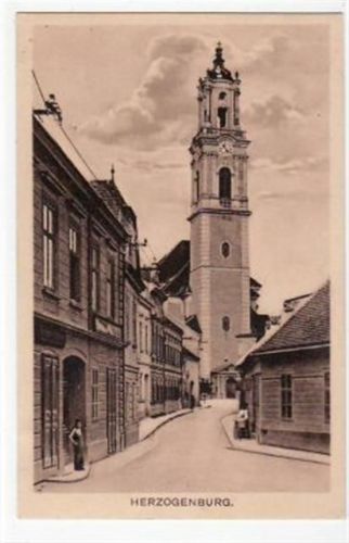 Herzogenburg mit Blick auf die Kirche gelaufen, mit Marke und Stempel von 1913. Top Erhaltung.