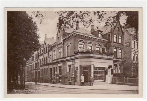 Kiel mit Hotel Reventlouallee, Ecke Niemannsweg ungelaufen Gute Erhaltung.