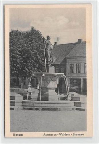 Husum Husum. Asmussen-Woldsen-Brunnen ungelaufen Vorder- und Rückseite leicht fleckig, sonst gut erhalten