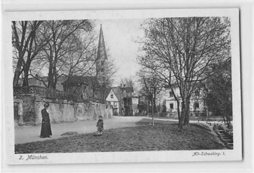 München-Alt-Schwabing. Blick auf die Kirche ungelaufen Sehr gut erhalten.