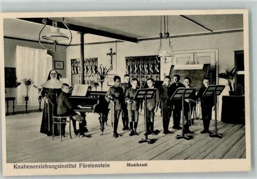 94538 W8359 Fürstenstein , Niederbay - Knabenerziehungsinstitut Fürstenstein Musiksaal Nonne Schüler Klavier und Geige