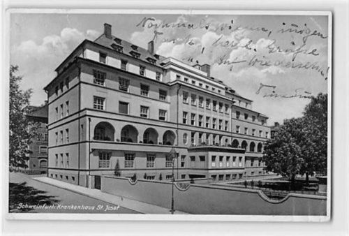 Schweinfurt. Krankenhaus St. Josef gelaufen. Marke entfernt, Abrißspuren. Kleine Knicke, leicht fleckig, leicht bügig, sonst gut erhalten