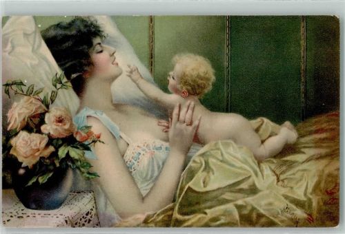Mutter und Baby im Bett, Blumenvase mit Rosen AK