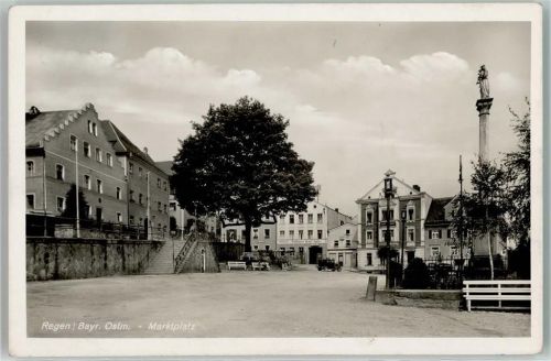 Regen Marktplatz Mariensäule