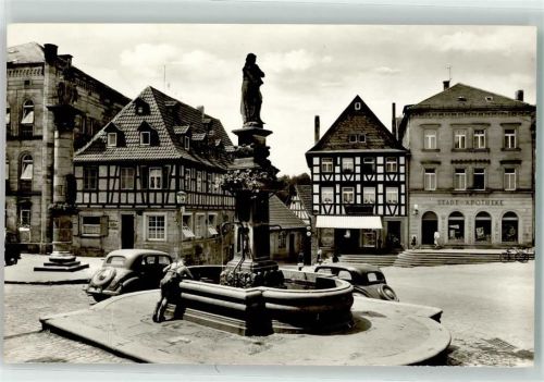 Kronach Melchior Otto Platz Brunnen Oldtimer Stadt Apotheke Fahrrad