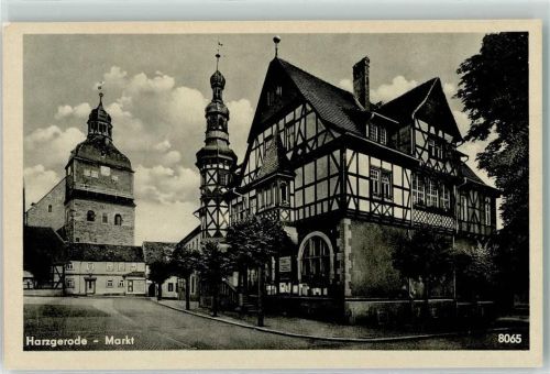 Harzgerode Markt Rathaus St. Marien-Kirche