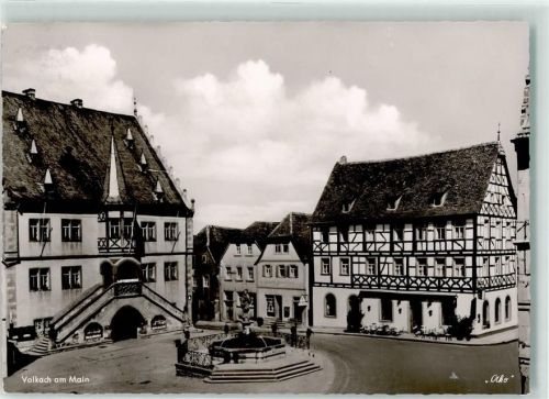 Volkach Rathaus Marktplatz Brunnen Gasthaus Mainbrücke