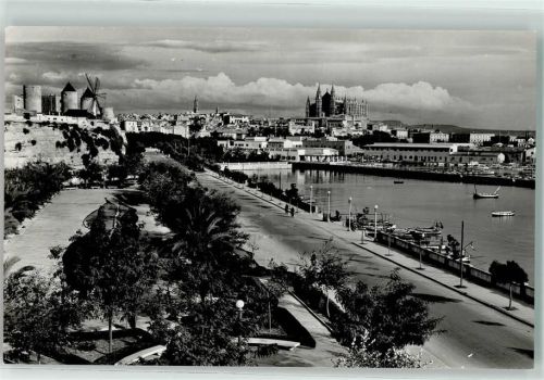 Palma Ansicht von der Allee Maritimo Boot Windmühle Catedral