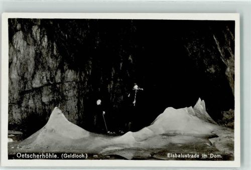 Scheibbs Oetscherhöhle Geldloch Eisbalustrade im Dom