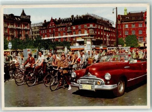 Kopenhagen Radhuspladsen Hotel de Ville Fahrrad Town Hall Square Auto Litfaßsäule
