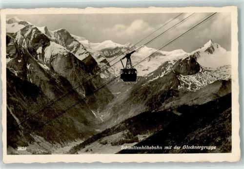 Zell Schmittenhöhebahn mit der Glocknergruppe