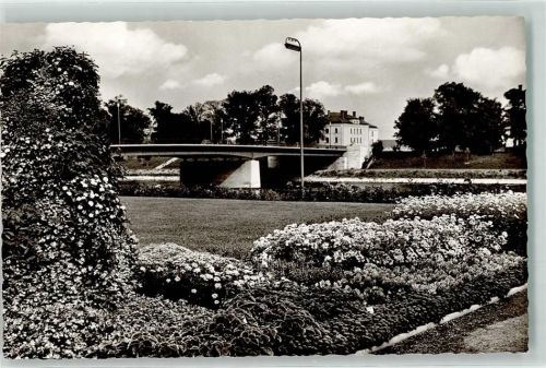 Ingolstadt Donaubrücke Blumenanlagen