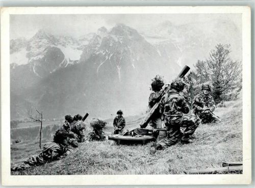 Sodaten Panzerfaust Foto AK