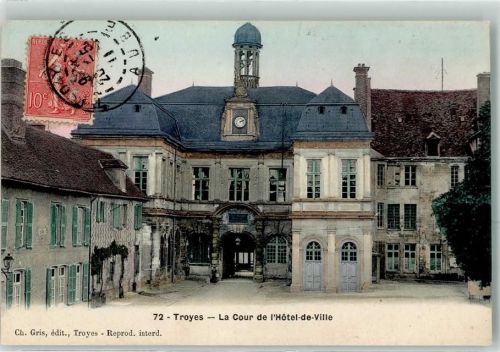 Troyes 1911 Rathaushof