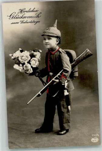 1916 Junge als Soldat Rosen