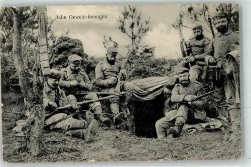 1916 Soldaten beim Gewehr reinigen Feldpost Lazarett 167 der 115 Infanterie Division