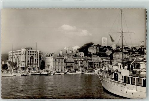 Cannes der Hafen und Suquet Yacht