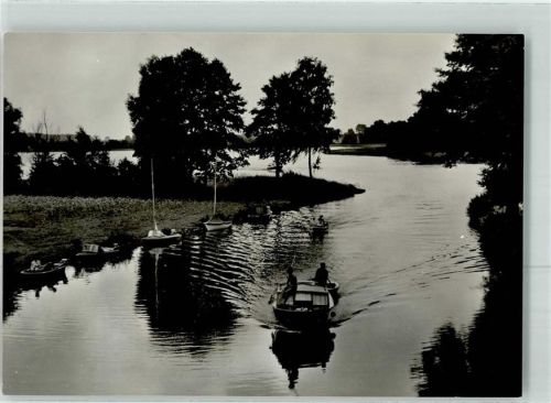 Strasen An der Schleuse