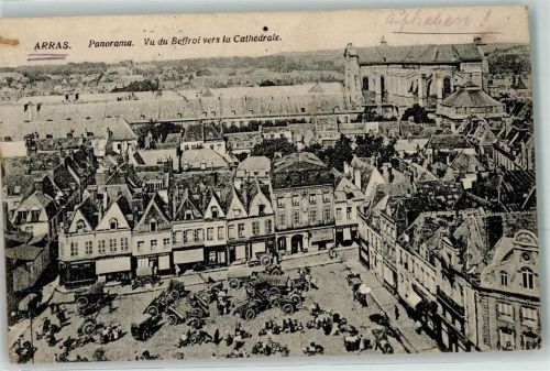 Arras 1915 Blick vom Uhrturm auf die Kathedrale Marktszene
