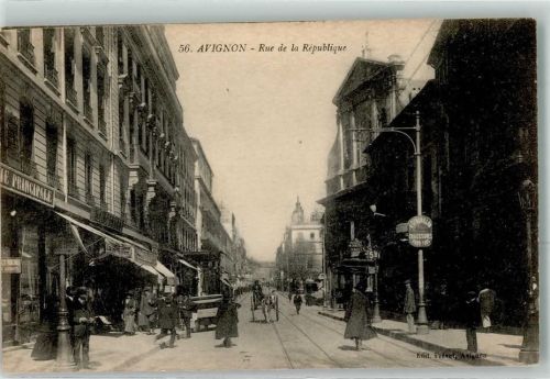 Avignon Rue de la Republique