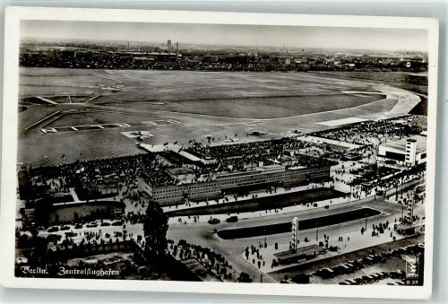 Tempelhof Fliegeraufnahme vom Zentralflughafen Tempelhof
