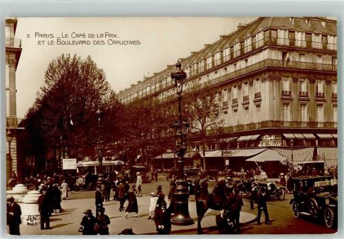 Paris Gasthaus le Cafe de la Paix et le Boulevard des Capicines Oldtimer Omnibus Mercedes