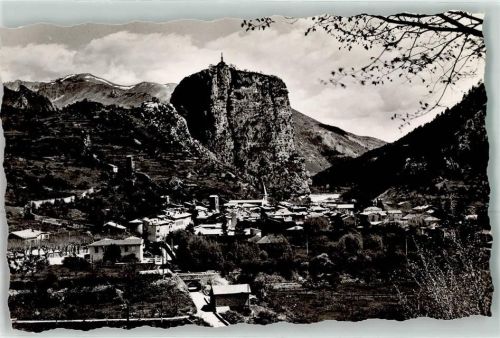 Castellane auf dem Hochplateau die Kirche Notre Dame du Roc