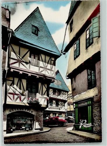 Vannes Vieilles Maison les Pignons sur Rue Auto