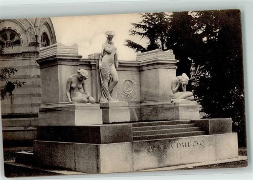 Milano Denkmal Famiglia Dall´ovo