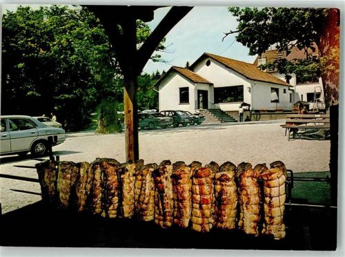 Sobernheim Spießbraten vor Gasthaus Cafe Trifthütte